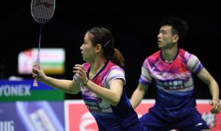 羽毛球单打发球线